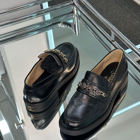 Chanel loafer - Picture 4 of 5